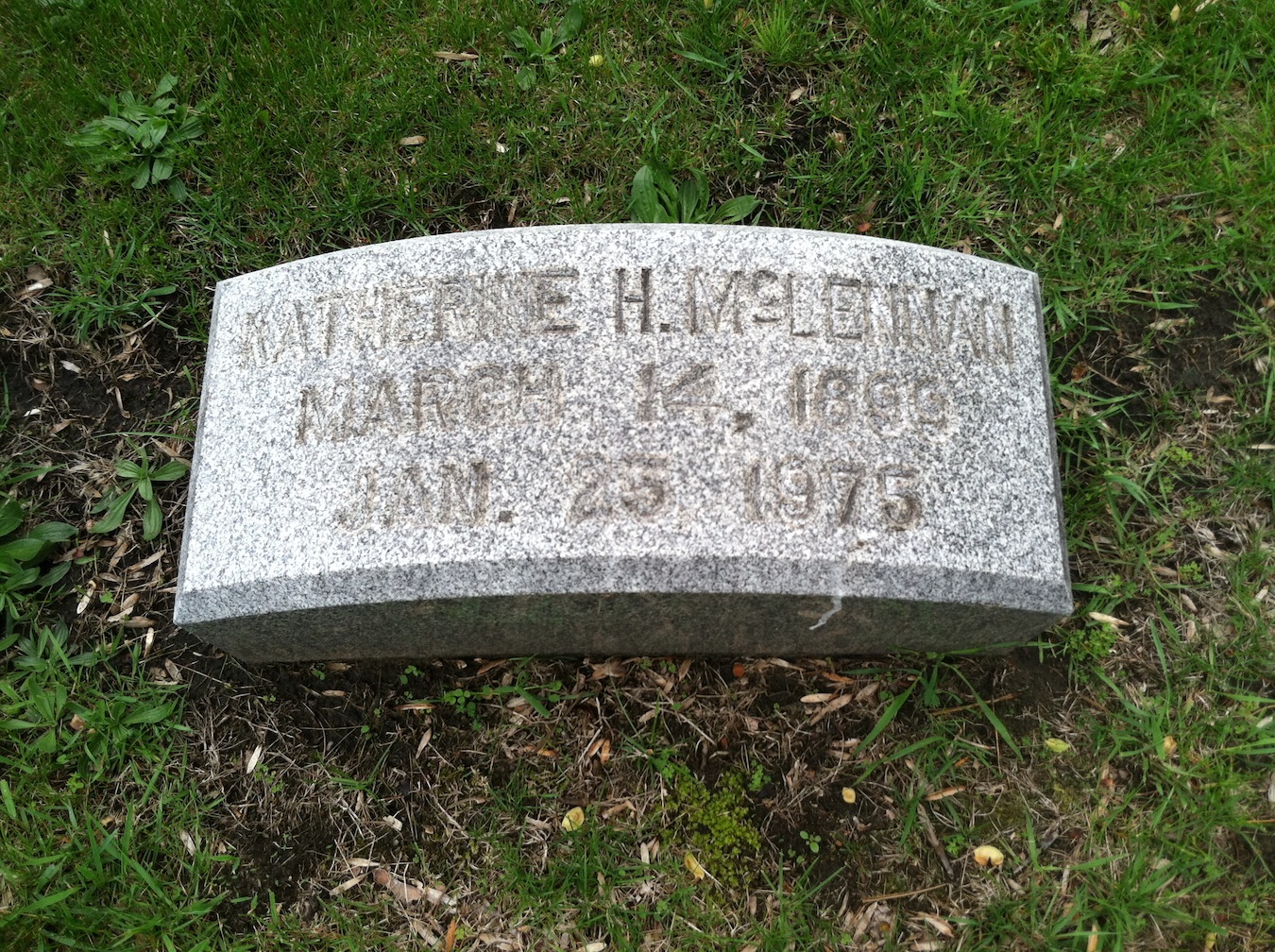 Photo of headstones/Katherine S Howell hdstn Oak Woods Cem, Chicago